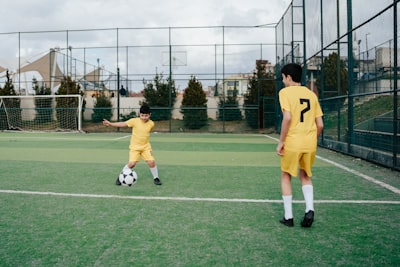 برشلونة بالإنجليزيةBarcelona - The Enchanting City of Culture and Football
